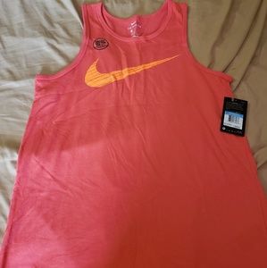 Nike tank